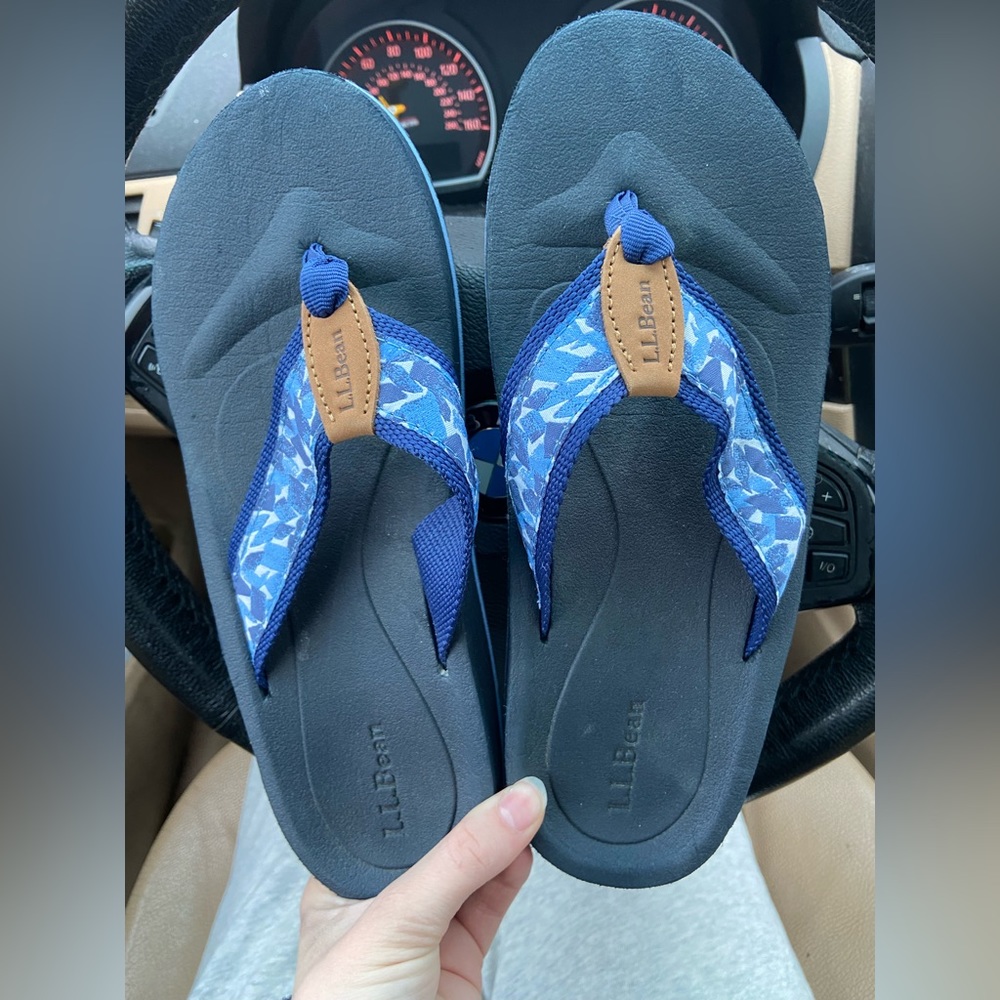 LL Bean foam sandals